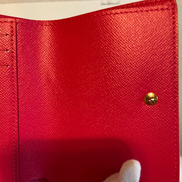 LV Ltd. Ed. Vivienne 2021 Holiday Victorine Wallet - Picture 15 of 16